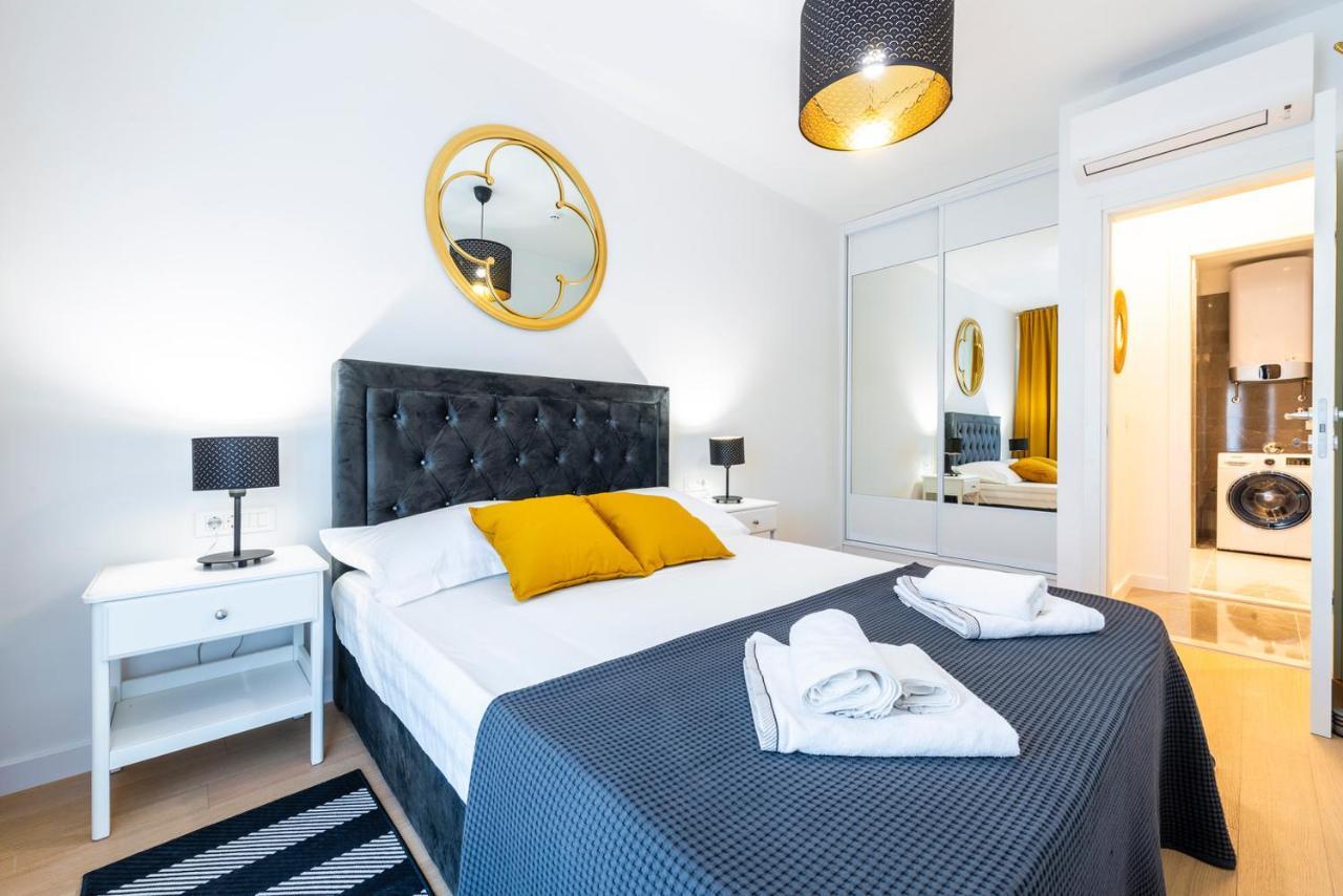 Apartment Adriatic Oasis & Marine View *